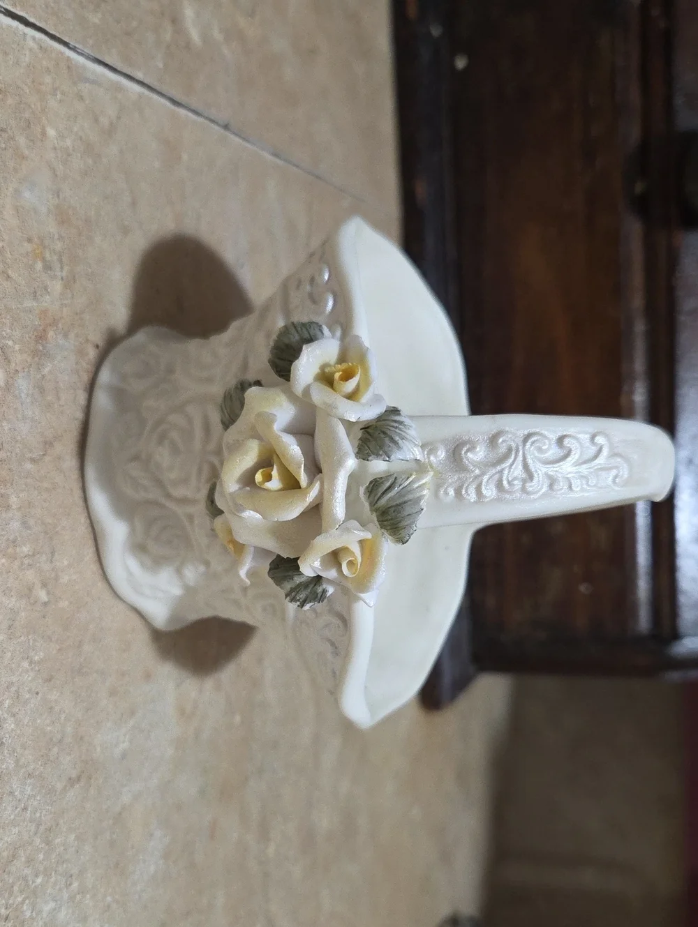 Timeless Porcelain Floral Basket - Cream with Yellow Roses